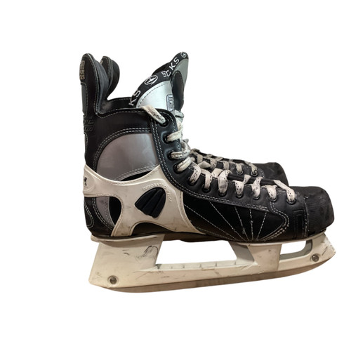 Vist Large View of Product Image Which is Used CCM SUPER TACKS 652 Senior Hockey Skate Senior 10.5