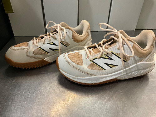 Vist Large View of Product Image Which is Used New Balance TURF SHOES BB/SB Cleats White Senior 8.5