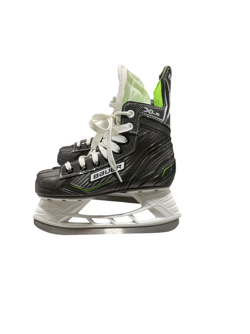 Vist Large View of Product Image Which is Used Bauer XLS Junior Hockey Skate Junior 02