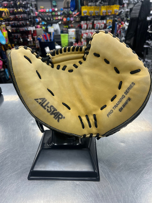 Vist Large View of Product Image Which is Used All-Star CM3000TM TRAINING MITT BB/SB Training Aid