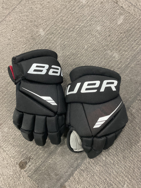 Vist Large View of Product Image Which is Used Bauer LIL SPORT Junior Gloves Black 10"