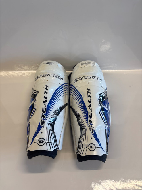 Vist Large View of Product Image Which is Used Easton STEALTH S333 S/G Junior Shin Guards None 12"