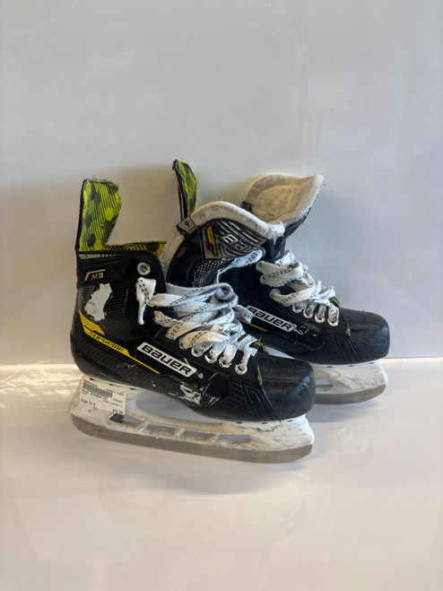 Vist Large View of Product Image Which is Used Bauer SUPREME M3 Intermediate Hockey Skate Intermediate 6.0