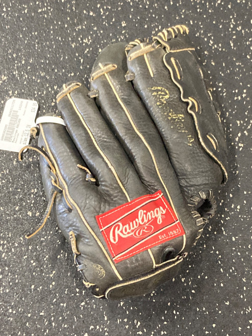 Vist Large View of Product Image Which is Used Rawlings RBG36B BB/SB Glove RH Throw Black 12 1/2"