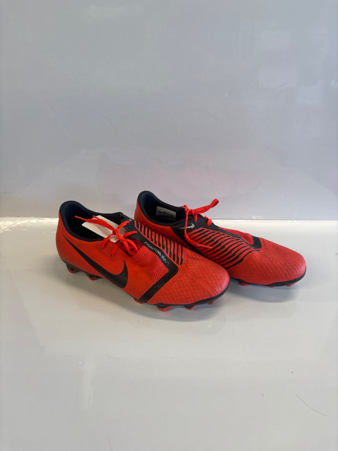 Vist Large View of Product Image Which is Used Nike Soccer Cleats None Senior 9.5