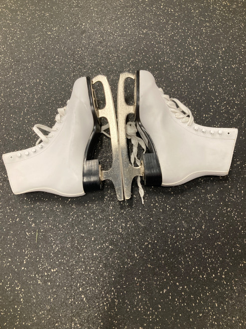 Vist Large View of Product Image Which is Used FIGURE SKATES WomensFigure Skate White Senior 10