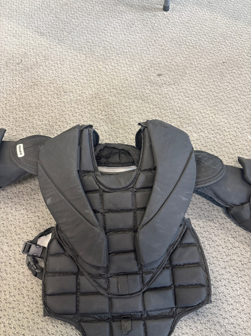 Vist Large View of Product Image Which is Used Bauer REACOR CHEST PROTECTOR Senior Body Armor MD