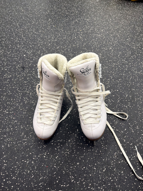 Vist Large View of Product Image Which is Used Jackson 180 SOFT SKATE Womens Softboot Skate White Senior 5