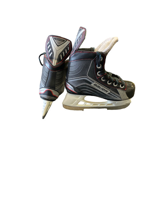 Vist Large View of Product Image Which is Used Bauer VAPOR X200 Youth Hockey Skate Youth 12.0