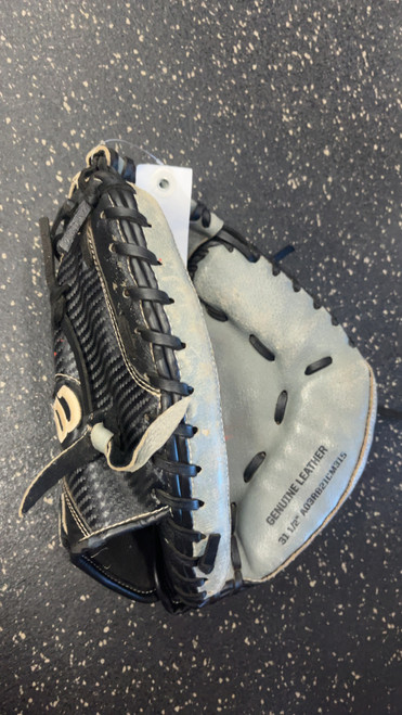Vist Large View of Product Image Which is Used Wilson A360 BB/SB Catchers RH Throw Grey 31 1/2"