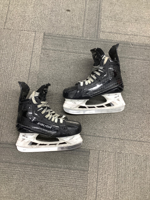 Vist Large View of Product Image Which is Used Bauer MACH Intermediate Hockey Skate Intermediate 4.0