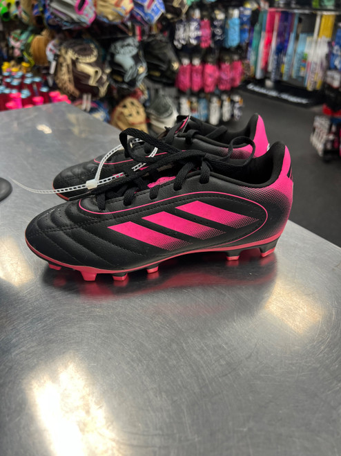 Vist Large View of Product Image Which is Used Adidas Soccer Cleats Pink Junior 01.5