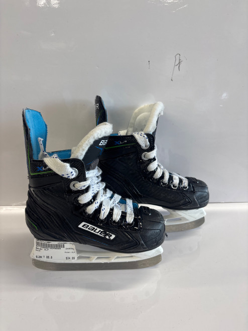 Vist Large View of Product Image Which is Used Bauer XLP Youth Hockey Skate Youth 08.0