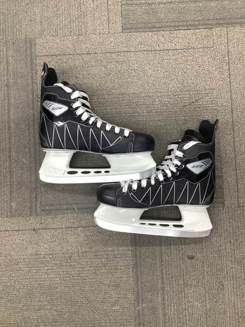 Vist Large View of Product Image Which is Used CCM POWERLINE Senior Hockey Skate Senior 10