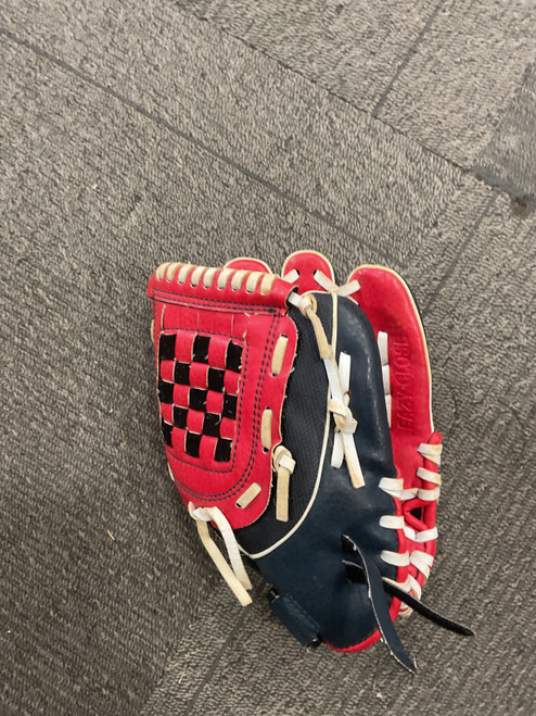 Vist Large View of Product Image Which is Used Adidas RED AND BLACK GLOVE BB/SB Glove RH Throw Red 9 1/2"