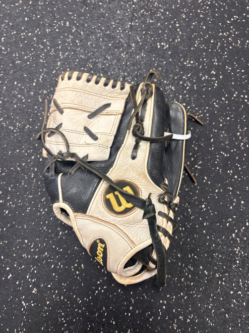 Vist Large View of Product Image Which is Used Wilson A05RF22DI12 BB/SB Glove RH Throw Black 12"