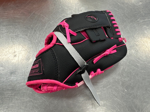Vist Large View of Product Image Which is Used Franklin 24950 BB/SB Glove RH Throw Black And Pink 9"