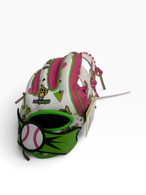 Vist Large View of Product Image Which is Used Wilson AO2RB26 BB/SB Glove RH Throw Pink 10"