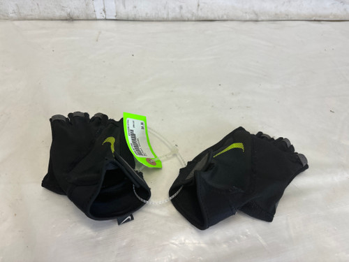 Vist Large View of Product Image Which is Used Nike Exercise and Fitness Gloves XL