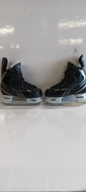 Vist Large View of Product Image Which is Used Reebok 14K Youth Hockey Skate Youth 10.5