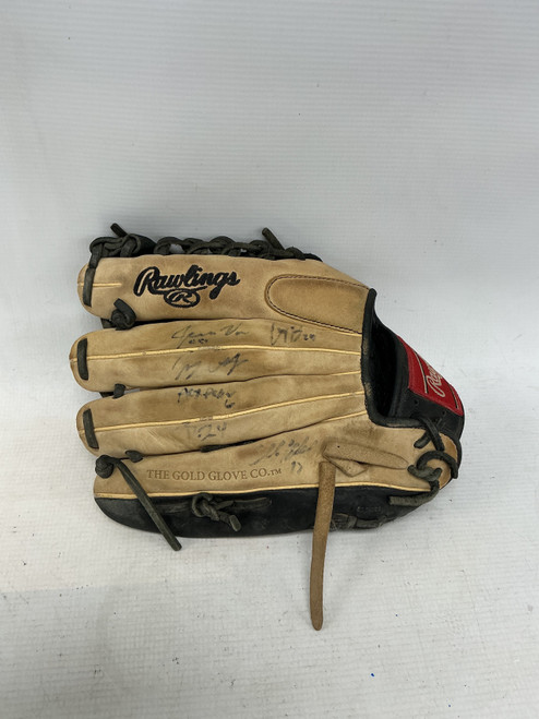 Vist Large View of Product Image Which is Used Rawlings GOLD GLOVE ELITE GGE115MTCBPT BB/SB Glove RH Throw Tan And Black 11 1/2"