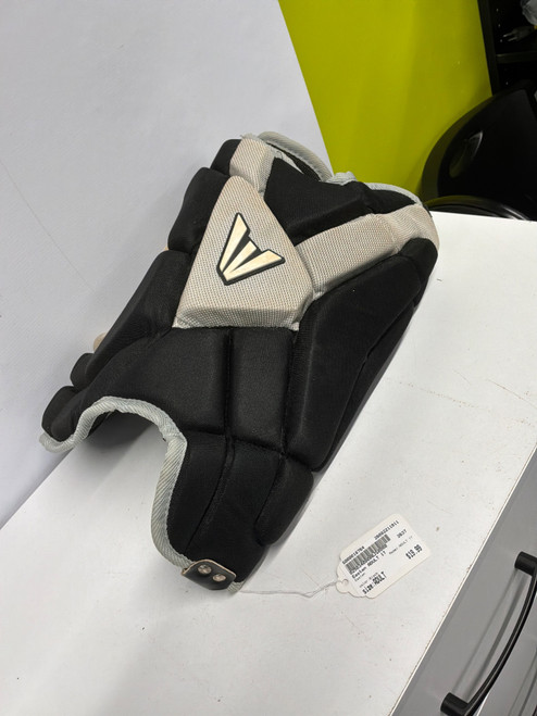 Vist Large View of Product Image Which is Used Easton ADULT 17 Catchers Chest Protector Black Adult