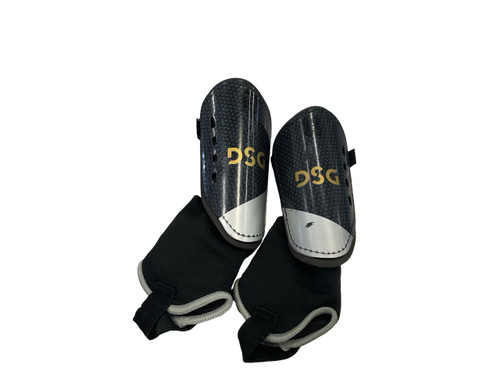 Vist Large View of Product Image Which is Used, Dsg, Soccer, Shin Guards, Youth, Black, MD