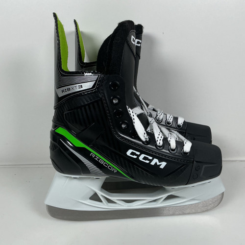 Vist Large View of Product Image Which is Used CCM RIB XT 3 Hockey Skate Junior 03