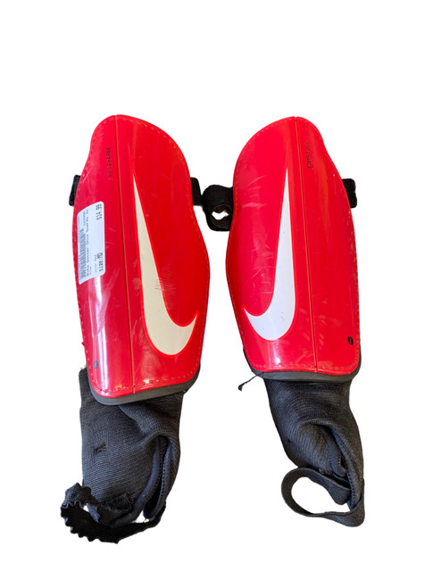 Vist Large View of Product Image Which is Used Nike Soccer Shin Guards Junior Red MD