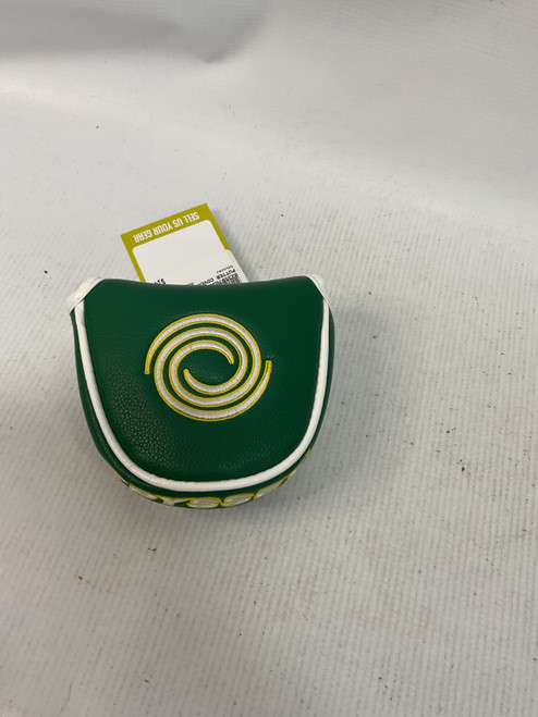 Vist Large View of Product Image Which is Used Odyssey PUTTER COVER Golf Accessory