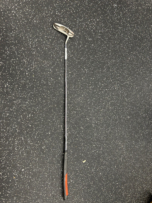 Vist Large View of Product Image Which is Used Nike IGNITE 002 Mens Putter RH