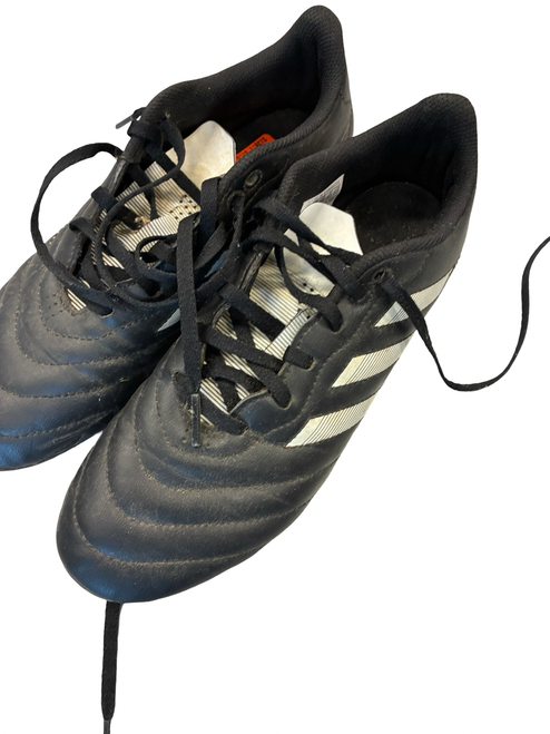 Vist Large View of Product Image Which is Used Adidas Soccer Cleats Black Youth 07.0
