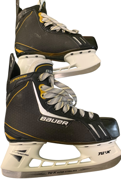 Vist Large View of Product Image Which is Used Bauer SUPREME ONE.5 Junior Hockey Skate Junior 03.5