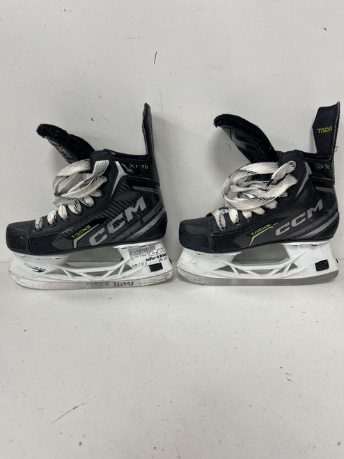 Vist Large View of Product Image Which is Used CCM TACKS XF 70 Junior Hockey Skate Junior 01.5