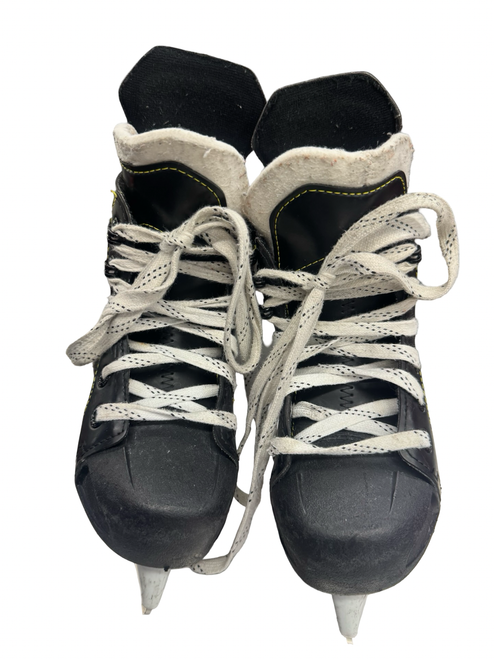 Vist Large View of Product Image Which is Used CCM TACKS AS 550 Youth Hockey Skate Youth 11.0