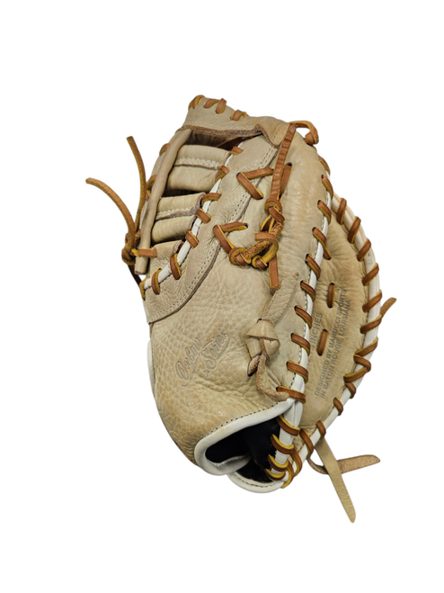 Vist Large View of Product Image Which is Used Marucci OXBOW M TYPE BB/SB First Base RH Throw None 12 3/4"