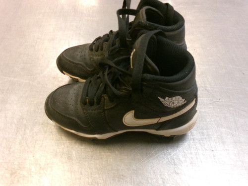 Vist Large View of Product Image Which is Used Nike AIR JORDAN BB/SB Cleats Black Youth 12.0