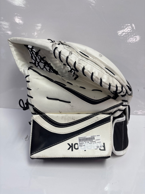 Vist Large View of Product Image Which is Used Reebok 24 SR TRAPPER Senior Goalie Catcher None