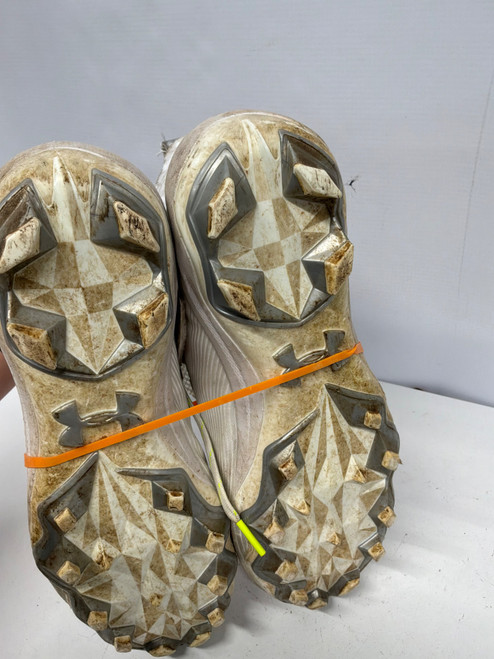 Vist Large View of Product Image Which is Used Under Armour BASEBALL BB/SB Cleats White Senior 8
