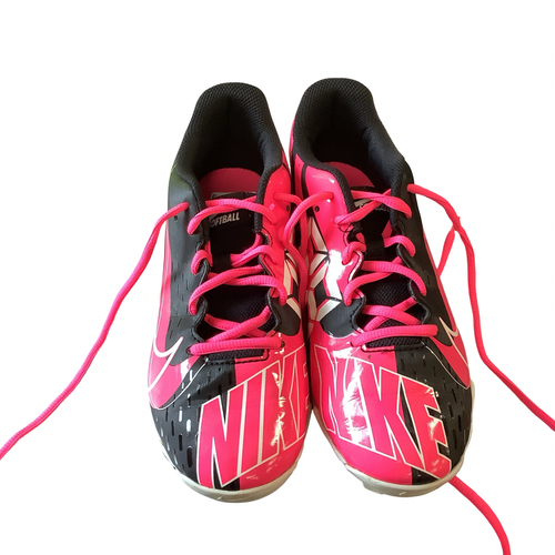 Vist Large View of Product Image Which is Used Nike SOFTBALL CLEATS BB/SB Cleats Pink Junior 05.5