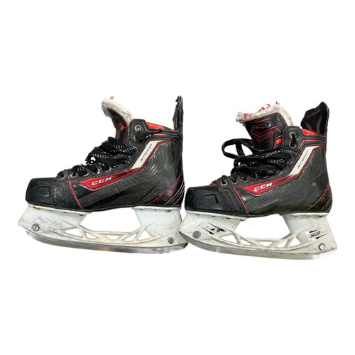 Vist Large View of Product Image Which is Used CCM JETSPEED Senior Hockey Skate Senior 5.5