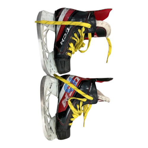 Vist Large View of Product Image Which is Used CCM FT485 Youth Hockey Skate Youth 12.5