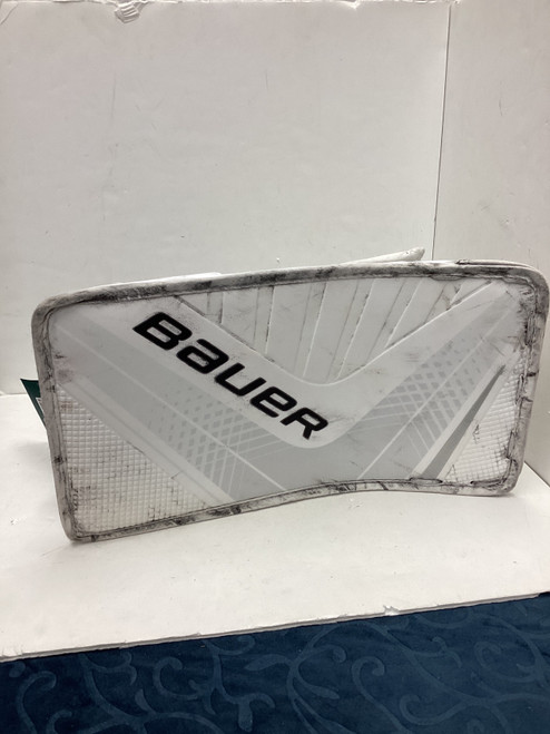 Vist Large View of Product Image Which is Used Bauer X900 Inter Goalie Blocker White