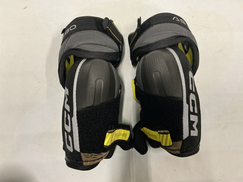 Vist Large View of Product Image Which is Used CCM AS 580 Junior Elbow Pads Black SM