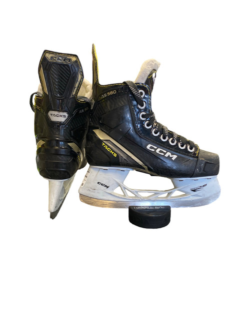 Vist Large View of Product Image Which is Used CCM TACKS AS 560 Junior Hockey Skate Junior 03