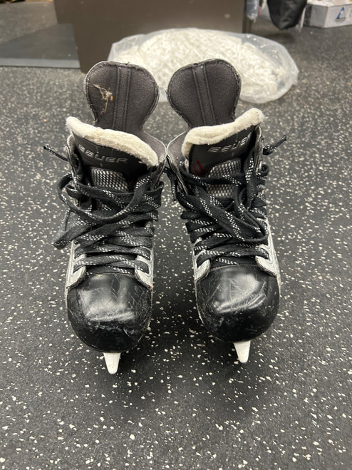 Vist Large View of Product Image Which is Used Bauer VAPOR X 3.0 Youth Hockey Skate Youth 12.0