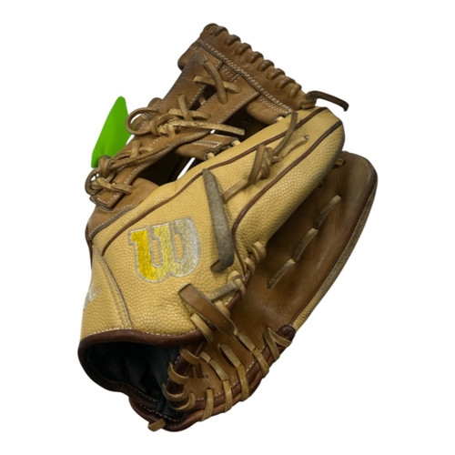 Vist Large View of Product Image Which is Used Wilson A2000 1912 RHT GLOVE BB/SB Glove RH Throw Brown 12"