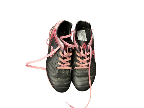 Vist Large View of Product Image Which is Used Brava Soccer Cleats Pink Junior 04
