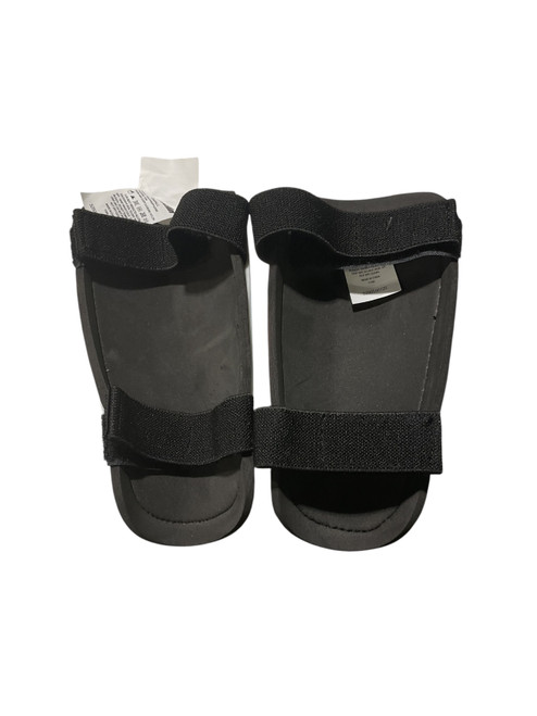 Vist Large View of Product Image Which is Used Soccer Shin Guards Junior White SM