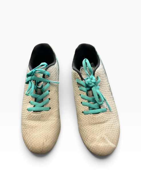 Vist Large View of Product Image Which is Used Dsg Soccer Cleats White Junior 01